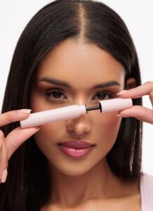 SKROPSTU TUŠA - PAESE CHEEKY MASCARA