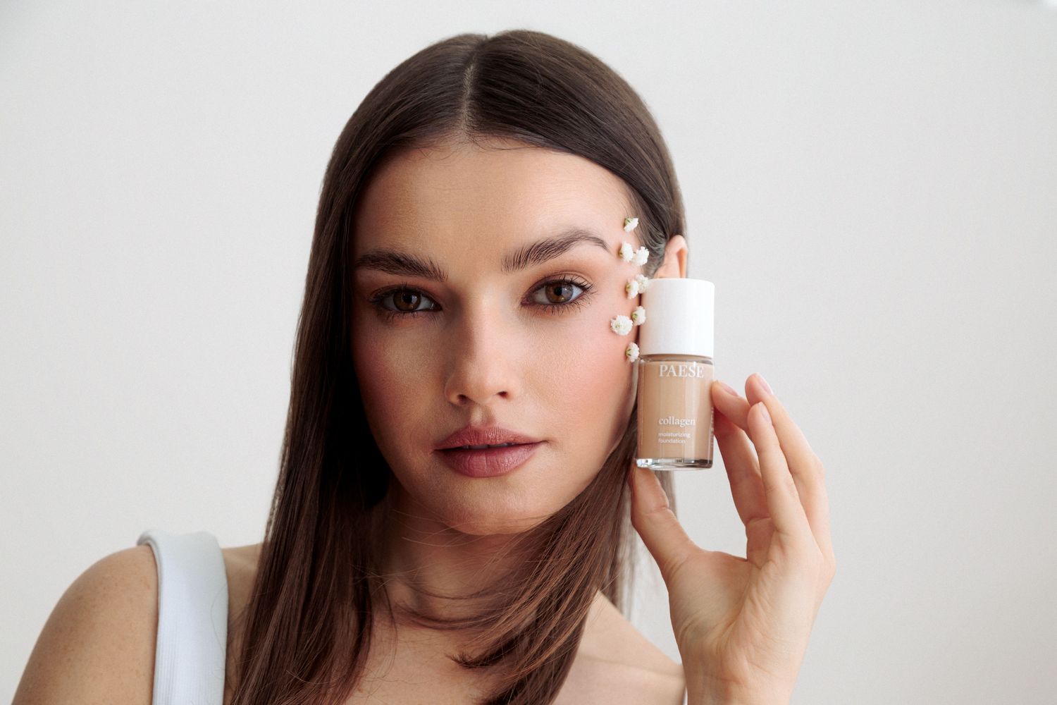 TONĀLAIS KRĒMS AR KOLAGĒNU - PAESE COLLAGEN MOISTURIZING FOUNDATION