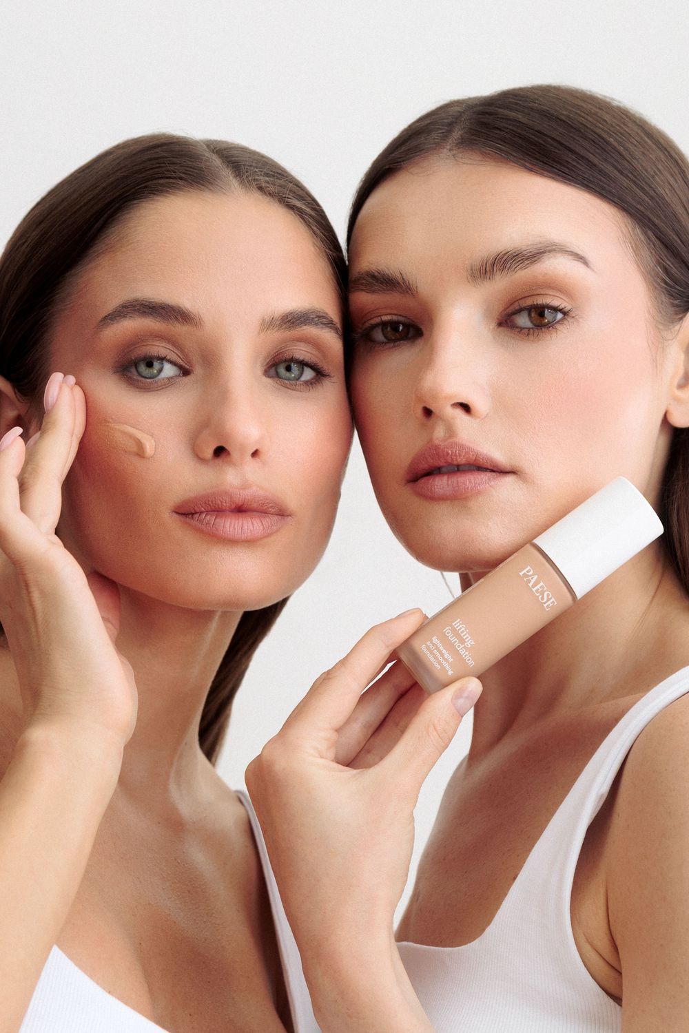 TONĀLAIS KRĒMS AR LIFTINGA EFEKTU - PAESE LIFTING FOUNDATION